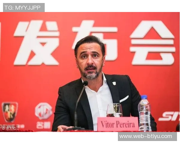 媒体人呼吁足协官员与佩雷拉对话探讨未来合作可能性